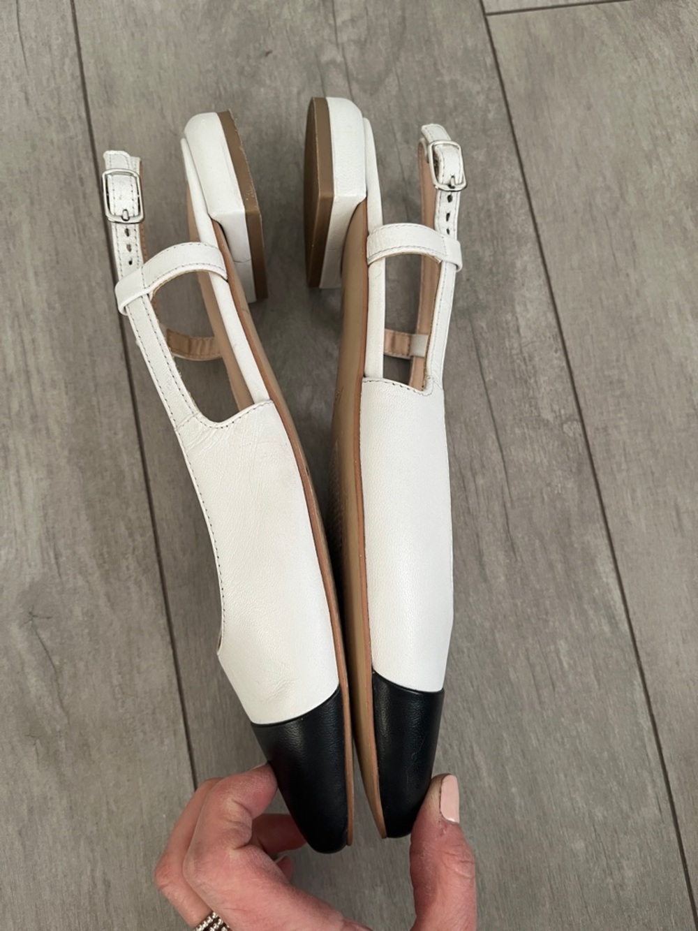 ALONSI Milana White and Black Leather Two-Tone Slingback Flats, Size 8 - Picture 8 of 10